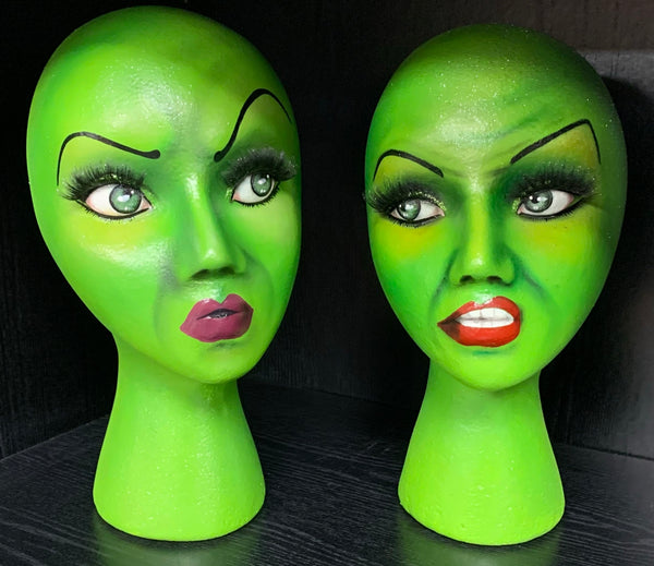 Mannequin head sisters