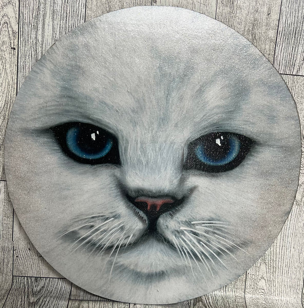 White cat 10”