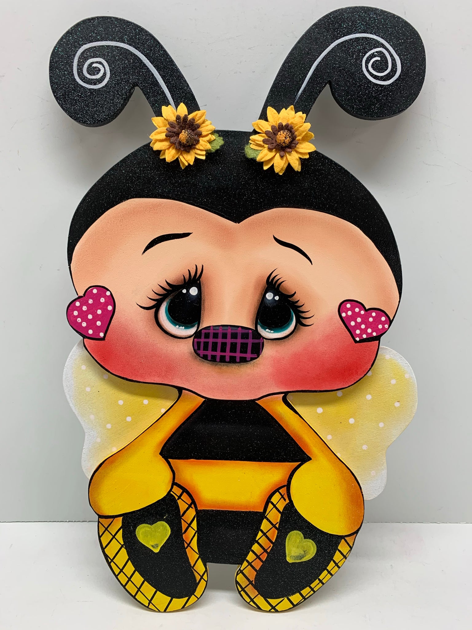 Bee with heart
