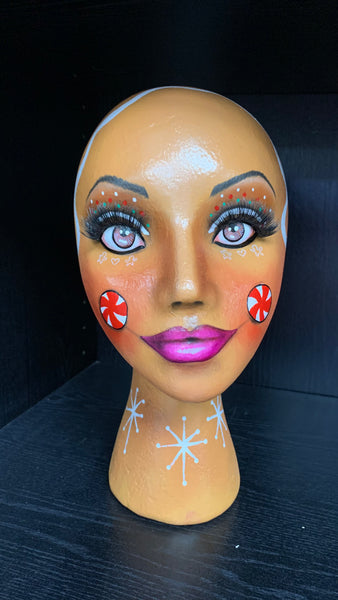 Gingerbread mannequin head